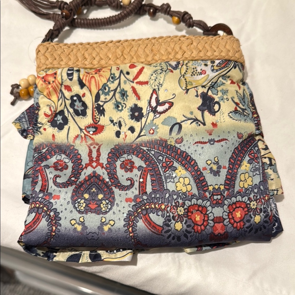 Women’s Cappelli Seaworld Bohemian Floral Crossbody Bag NWT - Picture 3 of 13